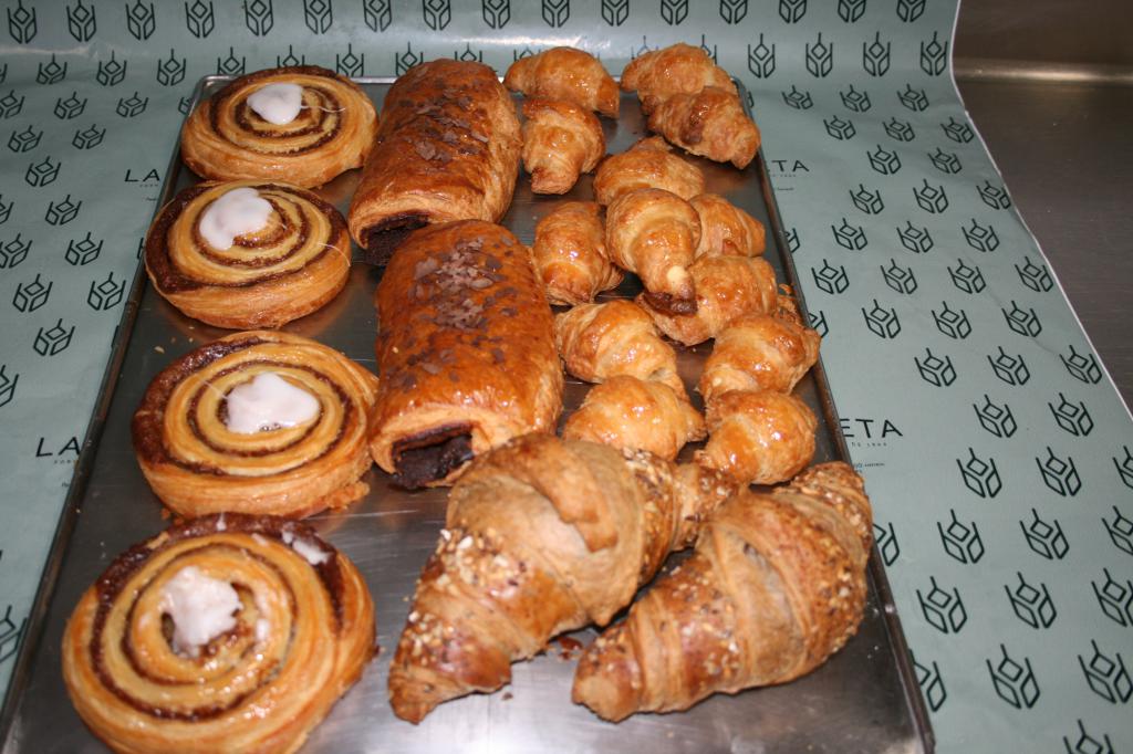 bolleria-la-foieta-surtido-napolitana-choco-curasan